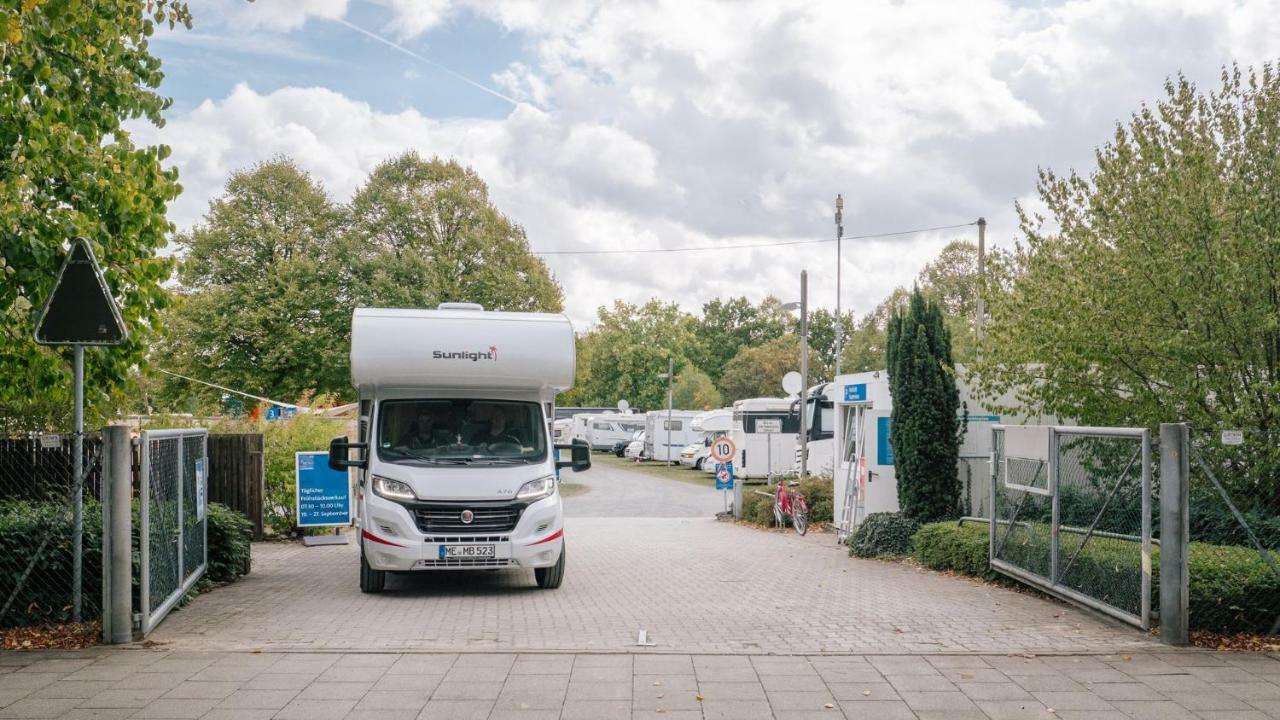 Hannover Messe Camp Экстерьер фото